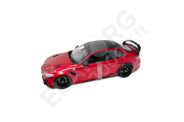 Alfa Romeo Giulia GTAm 2020 piros